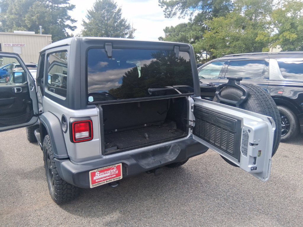 Used 2022 Jeep Wrangler Sport AWD/4WD image 15