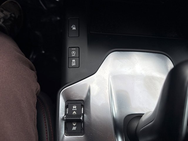 Used 2020 Jaguar E-PACE Checkered Flag image 13