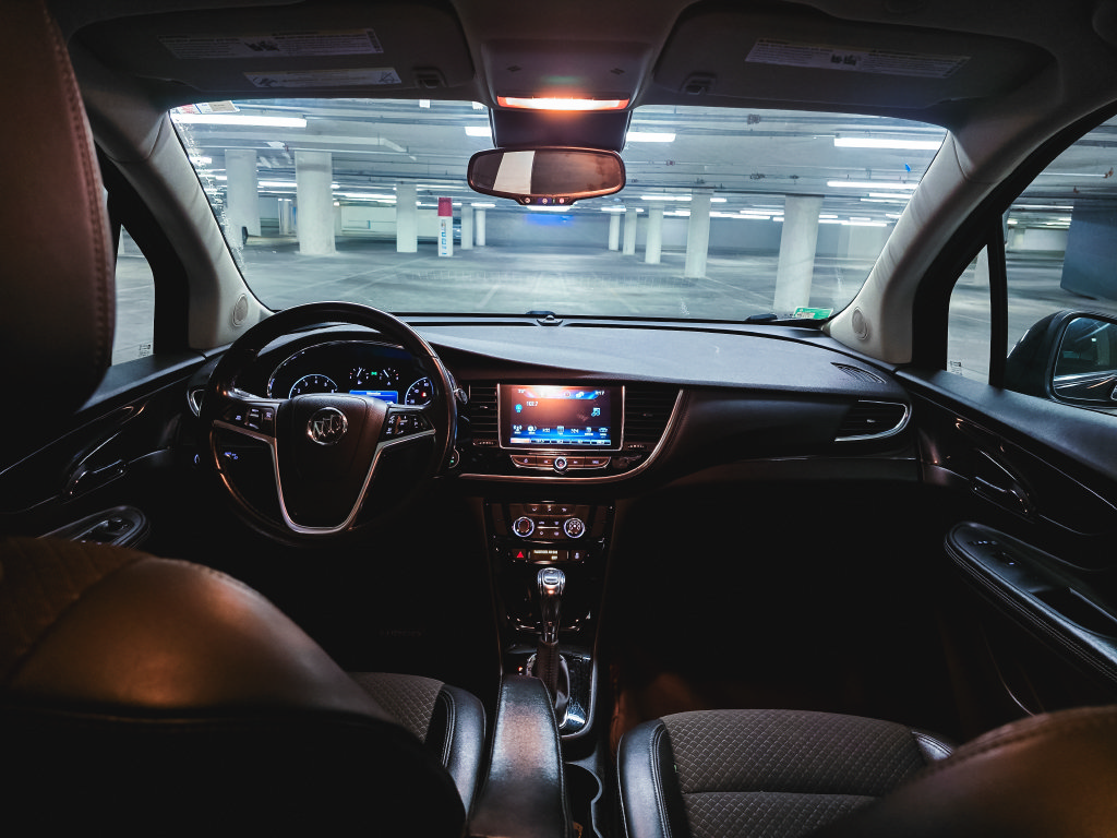 Used 2019 Buick Encore Preferred FWD image 3