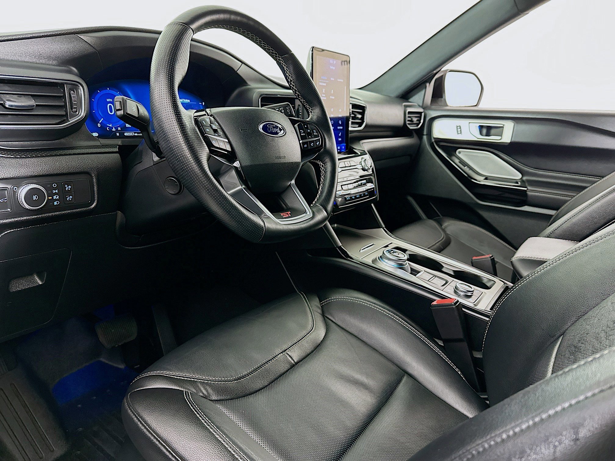 Used 2021 Ford Explorer ST w/ Equipment Group 401A image 7