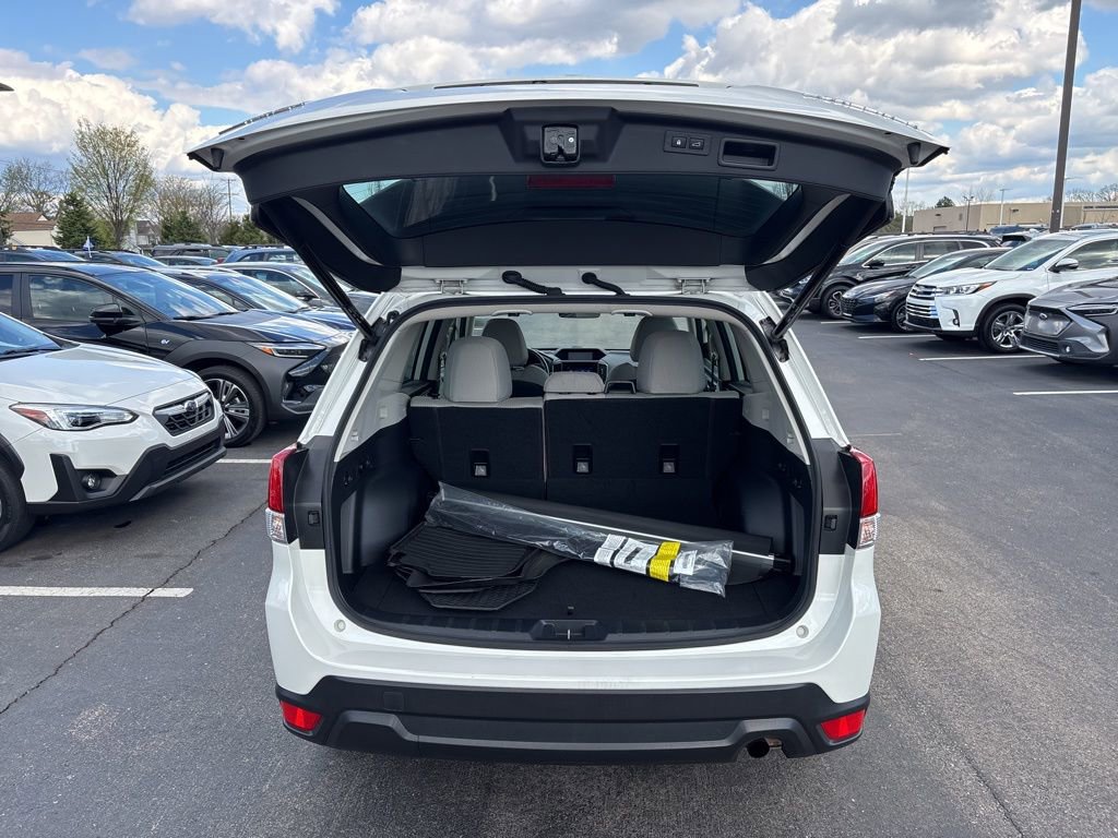 Used 2023 Subaru Forester Premium image 8