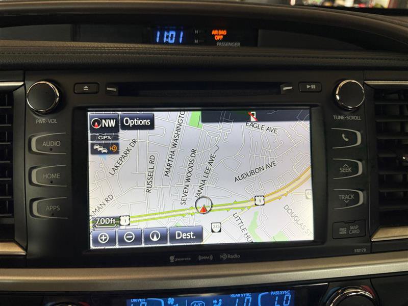 Used 2017 Toyota Highlander XLE AWD/4WD image 23