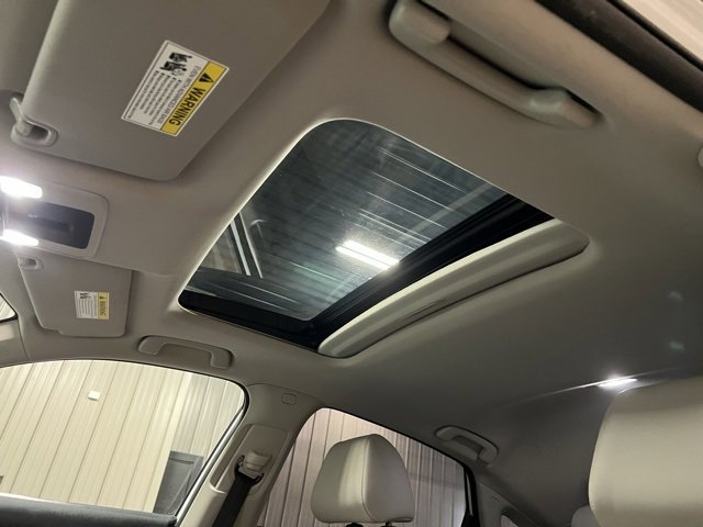 Used 2024 Honda Civic EX-L image 41