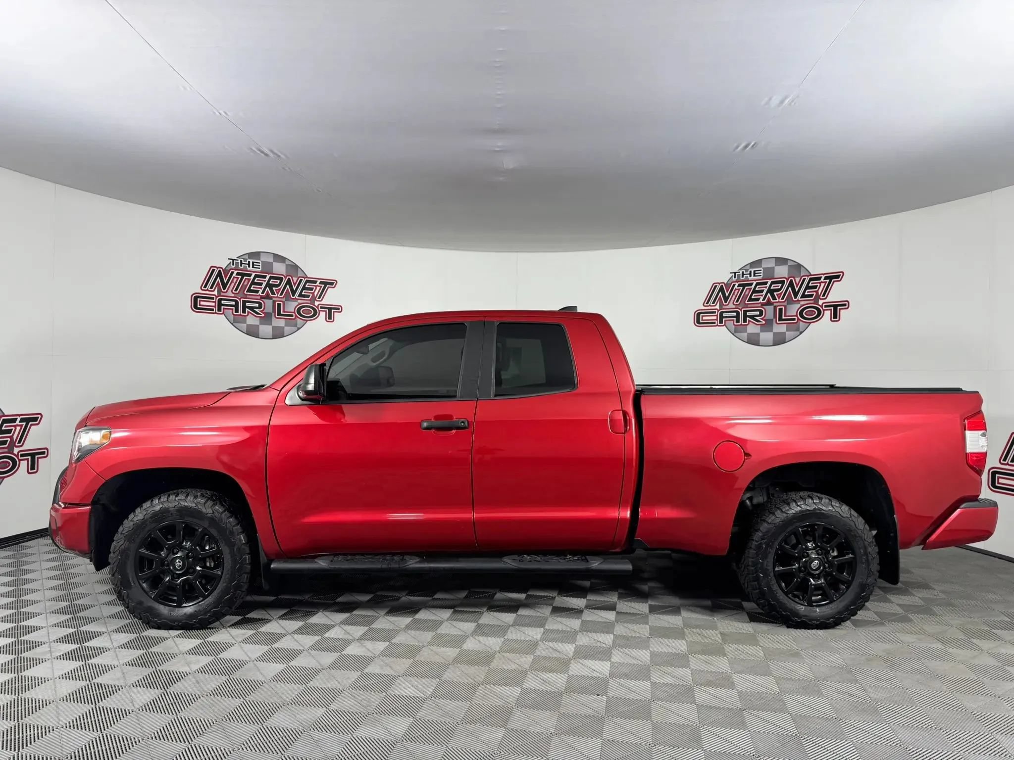 Used 2021 Toyota Tundra SR5 w/ SX Package AWD/4WD image 4