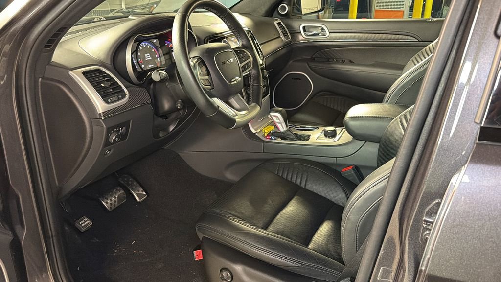 Used 2021 Jeep Grand Cherokee SRT image 20