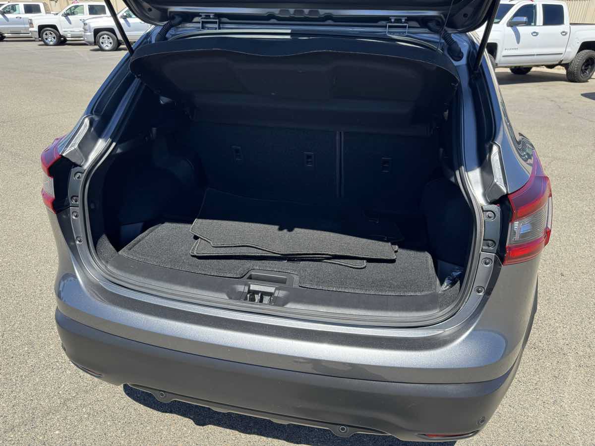 Used 2022 Nissan Rogue Sport SL w/ Premium Package AWD/4WD image 18