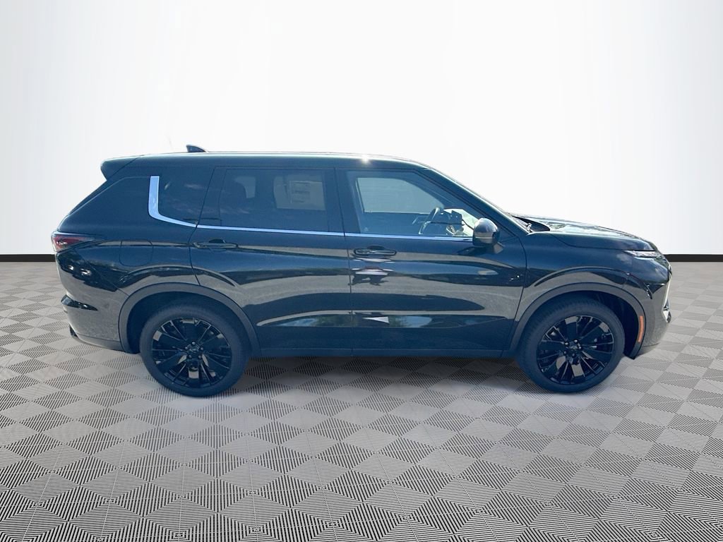 New 2026 Mitsubishi Outlander LE FWD image 8