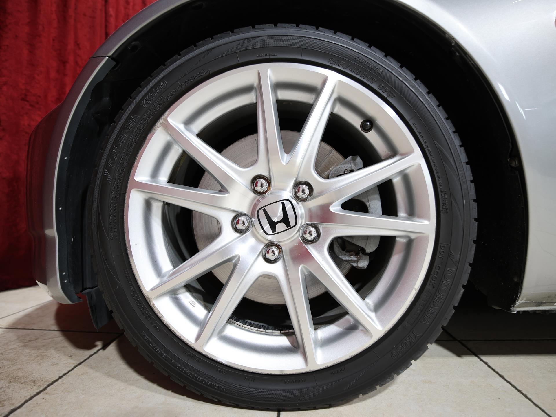 Used 2004 Honda S2000 image 8