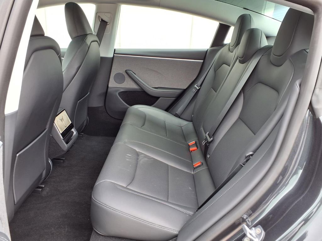Used 2025 Tesla Model 3 Long Range RWD image 8