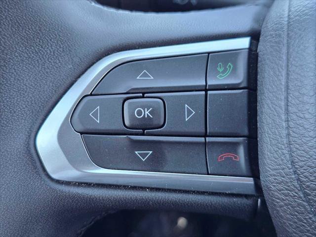 Used 2024 Jeep Compass Latitude AWD/4WD image 32