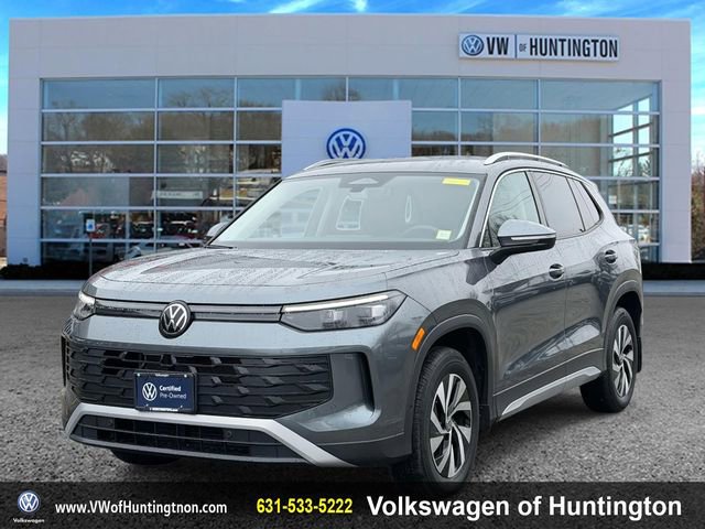 Certified 2025 Volkswagen Tiguan S image 2