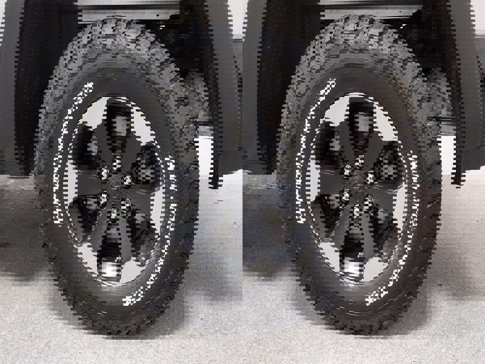 Used 2019 RAM 1500 Rebel image 14