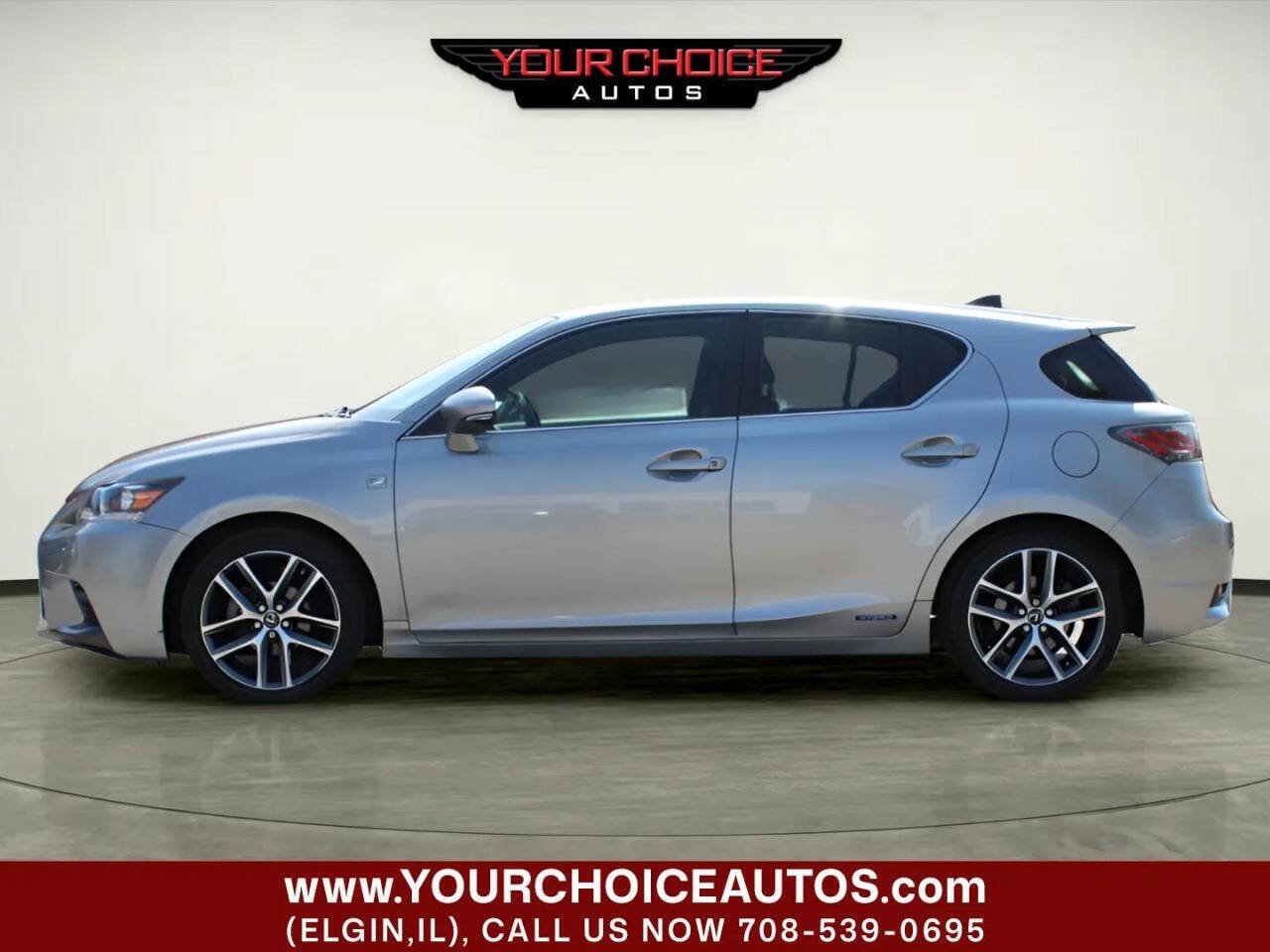 Used 2017 Lexus CT 200h image 2