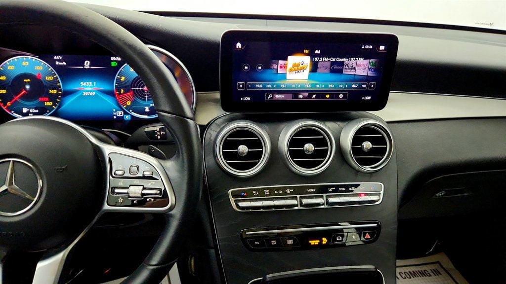 Used 2021 Mercedes-Benz GLC 300 w/ Multimedia Package image 16