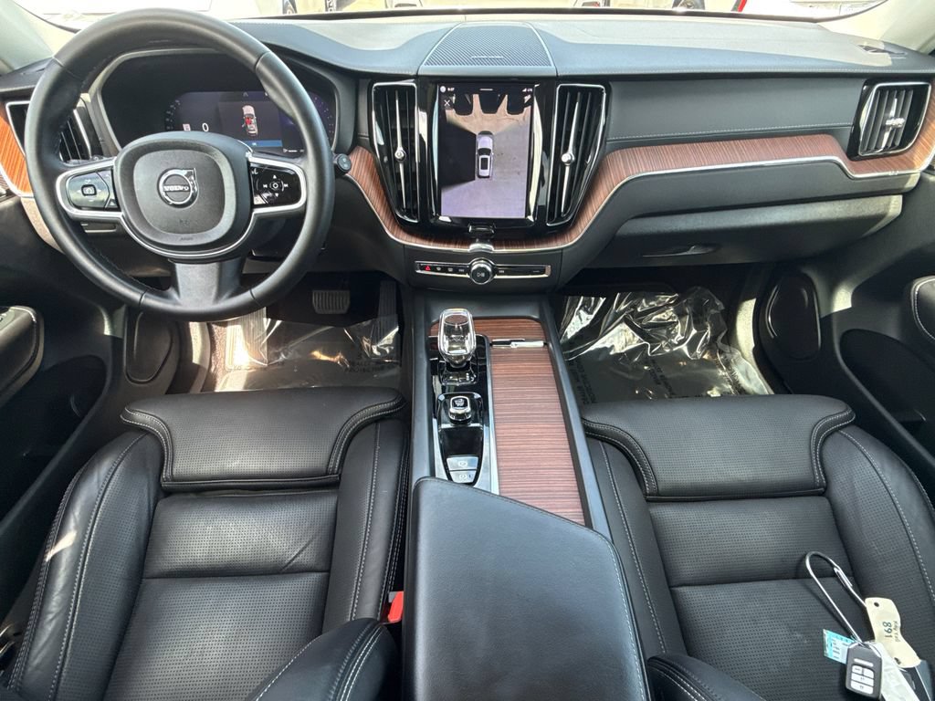 Used 2023 Volvo XC60 B5 Ultimate w/ Climate Package AWD/4WD image 18