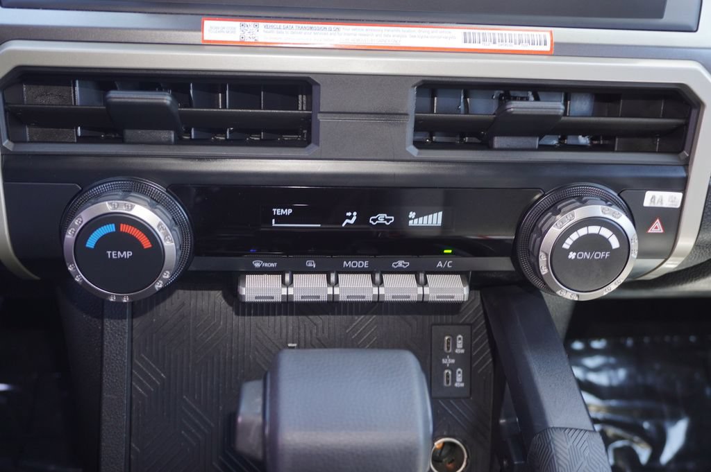 Certified 2025 Toyota Tacoma SR5 AWD/4WD image 16