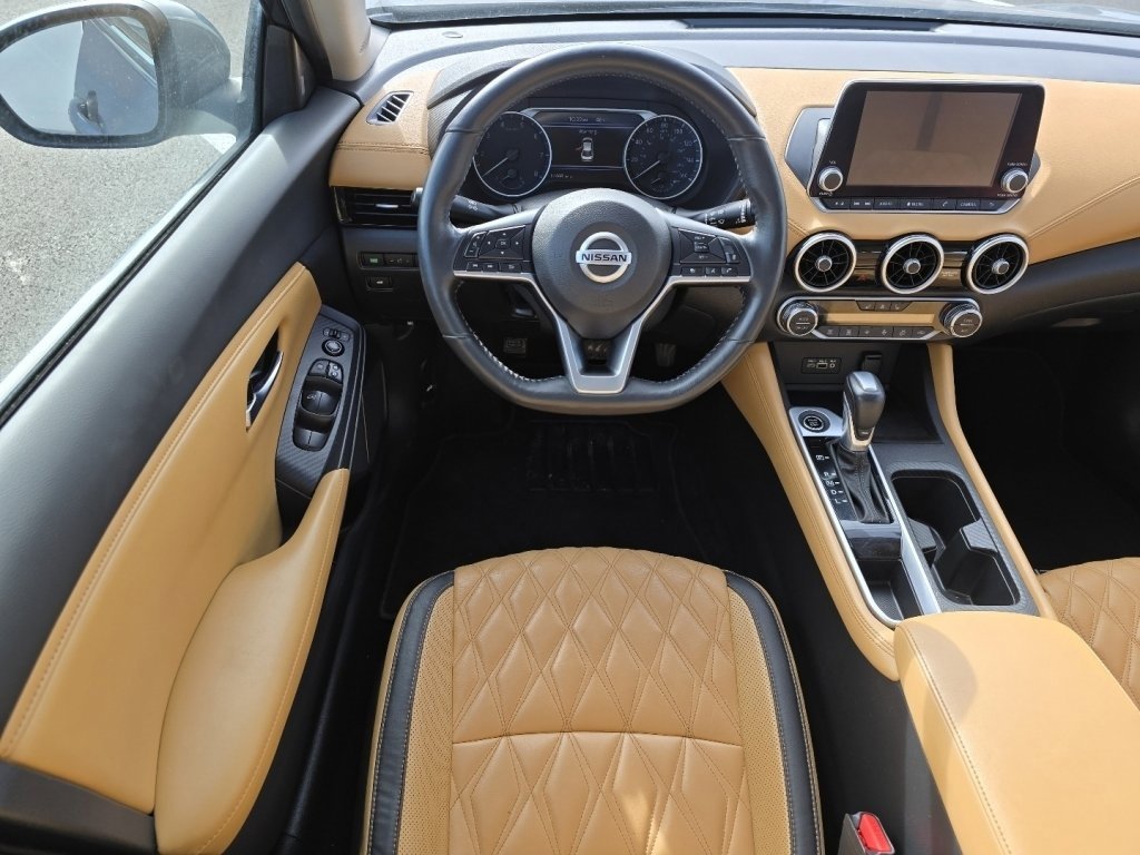 Used 2023 Nissan Sentra SV w/ SV Premium Package image 19