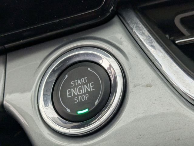 Used 2025 Chevrolet Trax LT w/ LT Convenience Package image 23