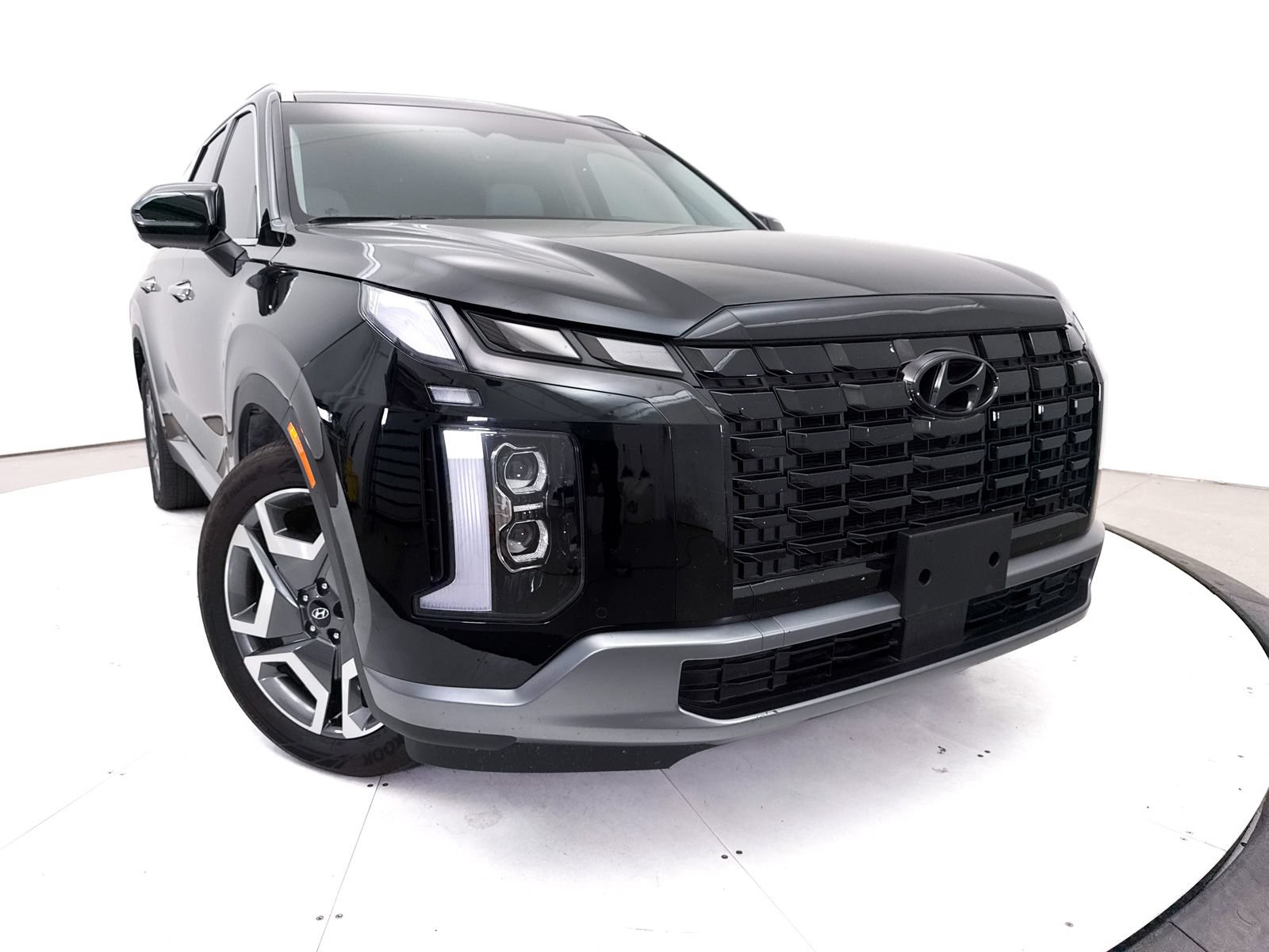 Used 2025 Hyundai Palisade SEL FWD image 11
