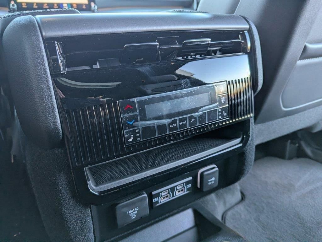 New 2026 Jeep Grand Wagoneer L Limited image 19