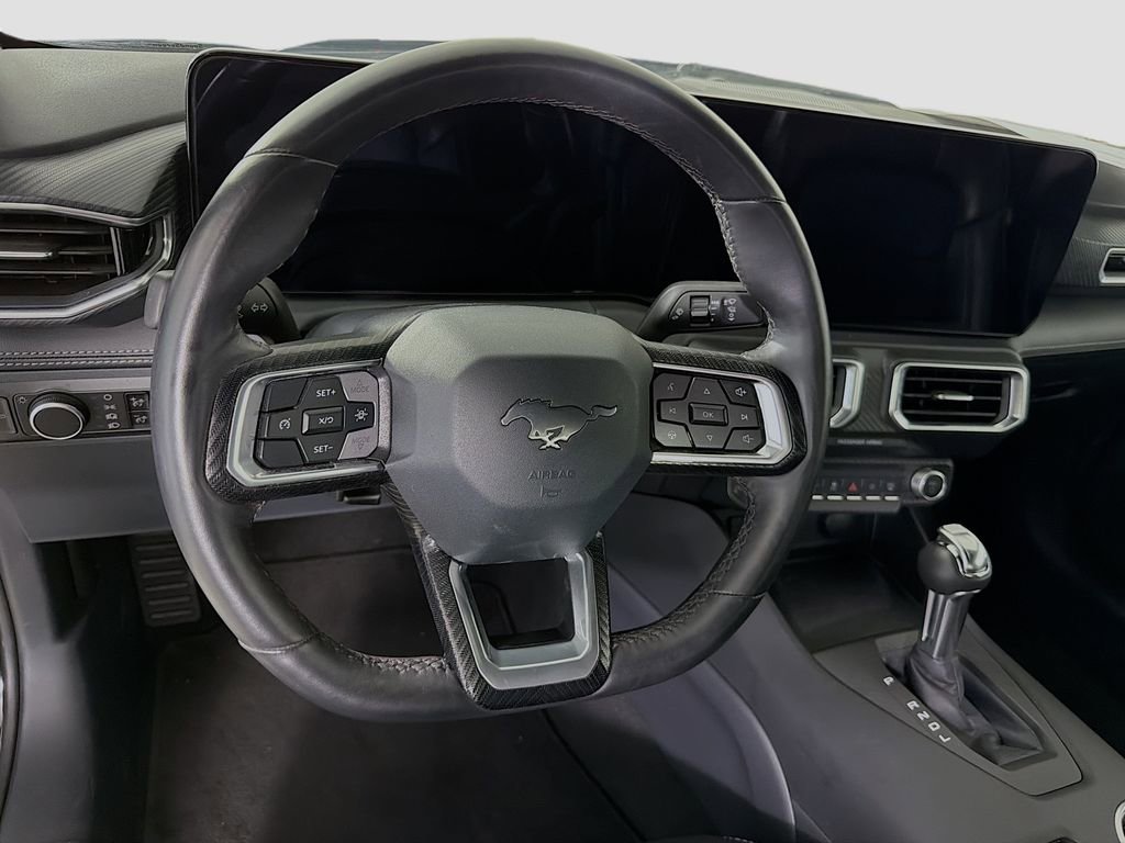Used 2025 Ford Mustang Premium image 14