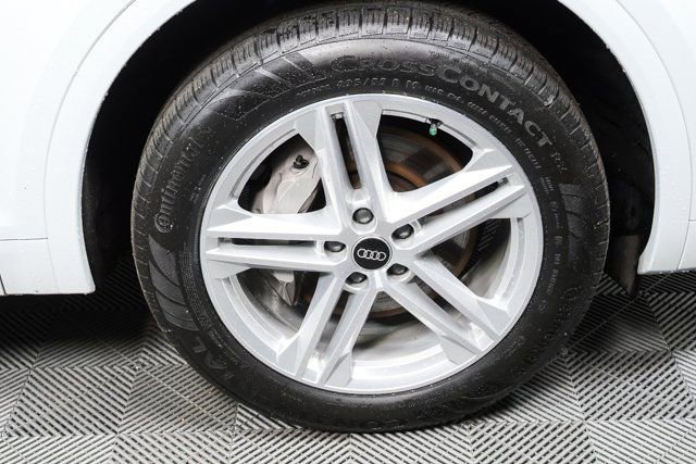 Used 2023 Audi Q5 e Premium Plus w/ Premium Plus Package image 38