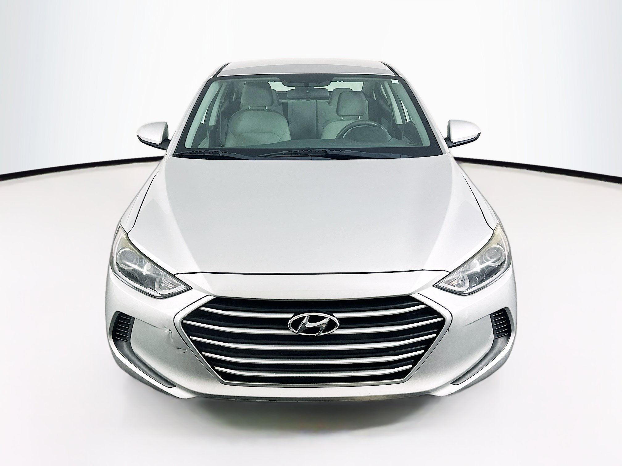 Used 2017 Hyundai Elantra SE FWD image 2