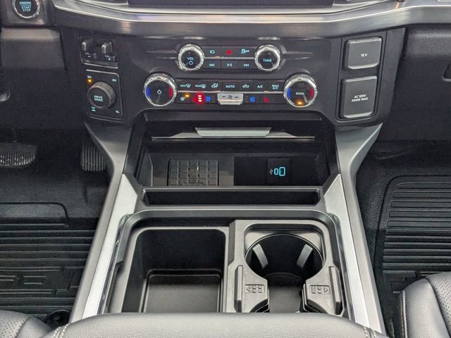 Used 2025 Ford F250 Lariat w/ Black Appearance Package image 19