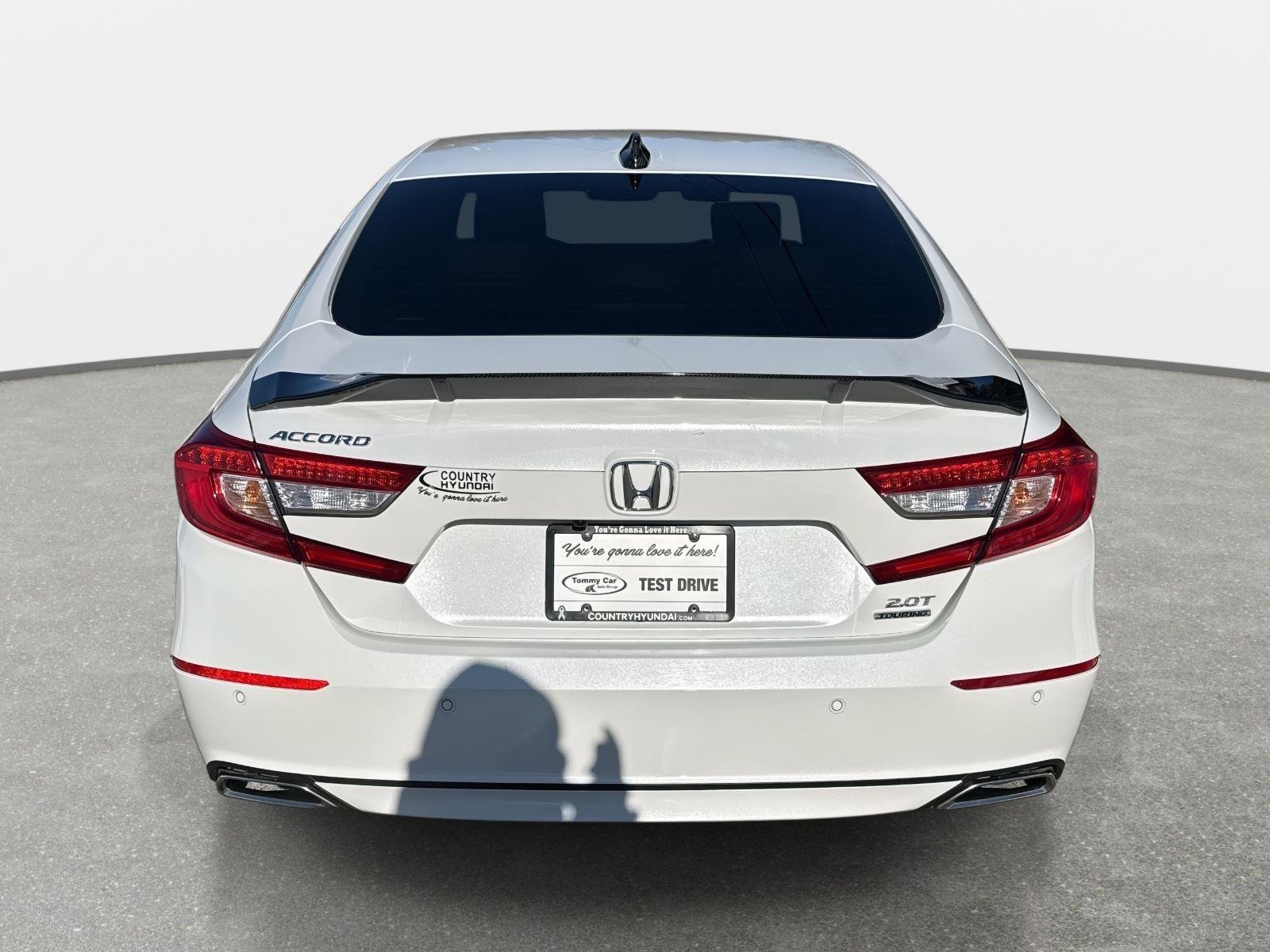 Used 2022 Honda Accord Touring image 6