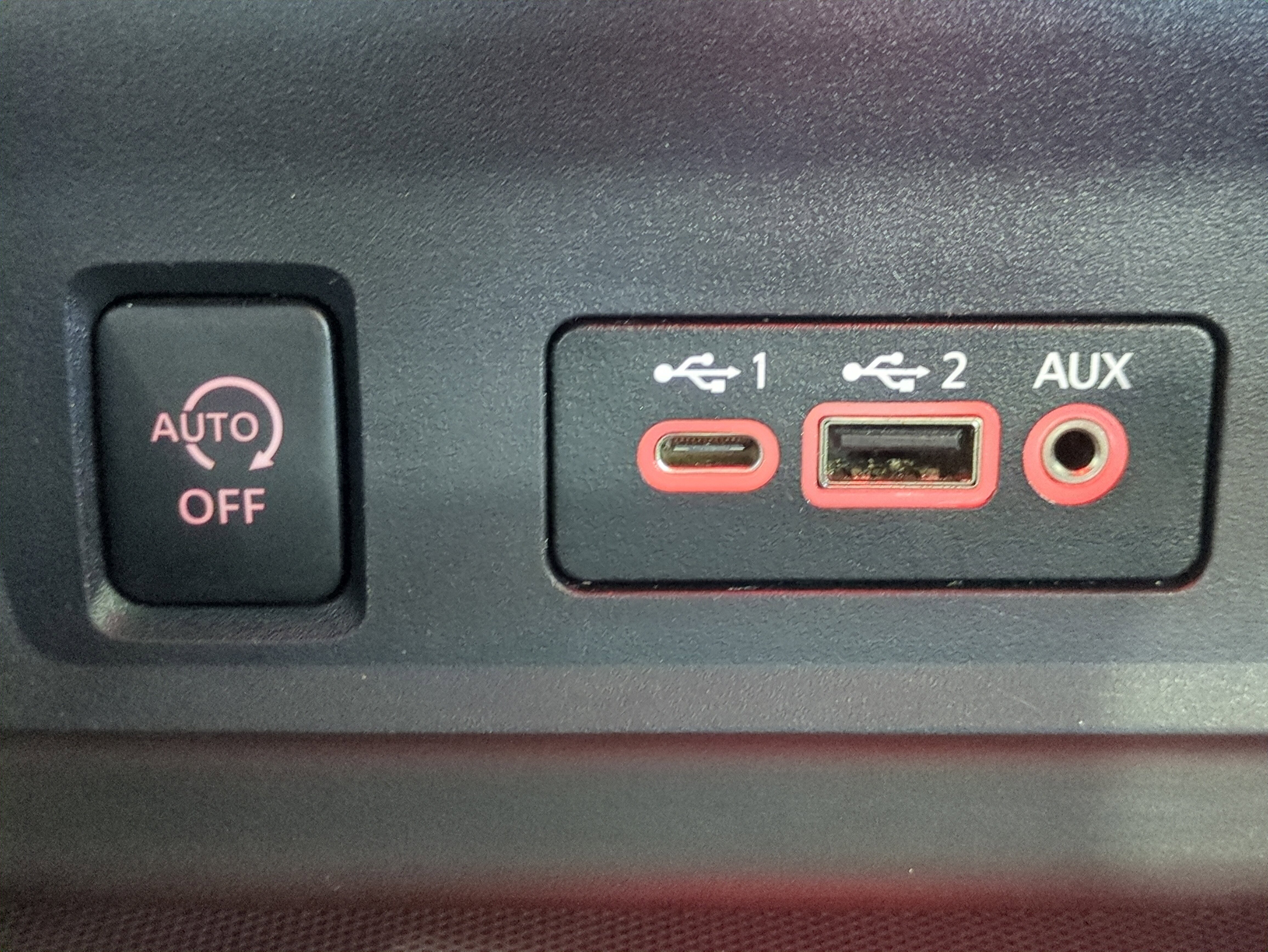 Used 2024 Nissan Sentra SV image 23