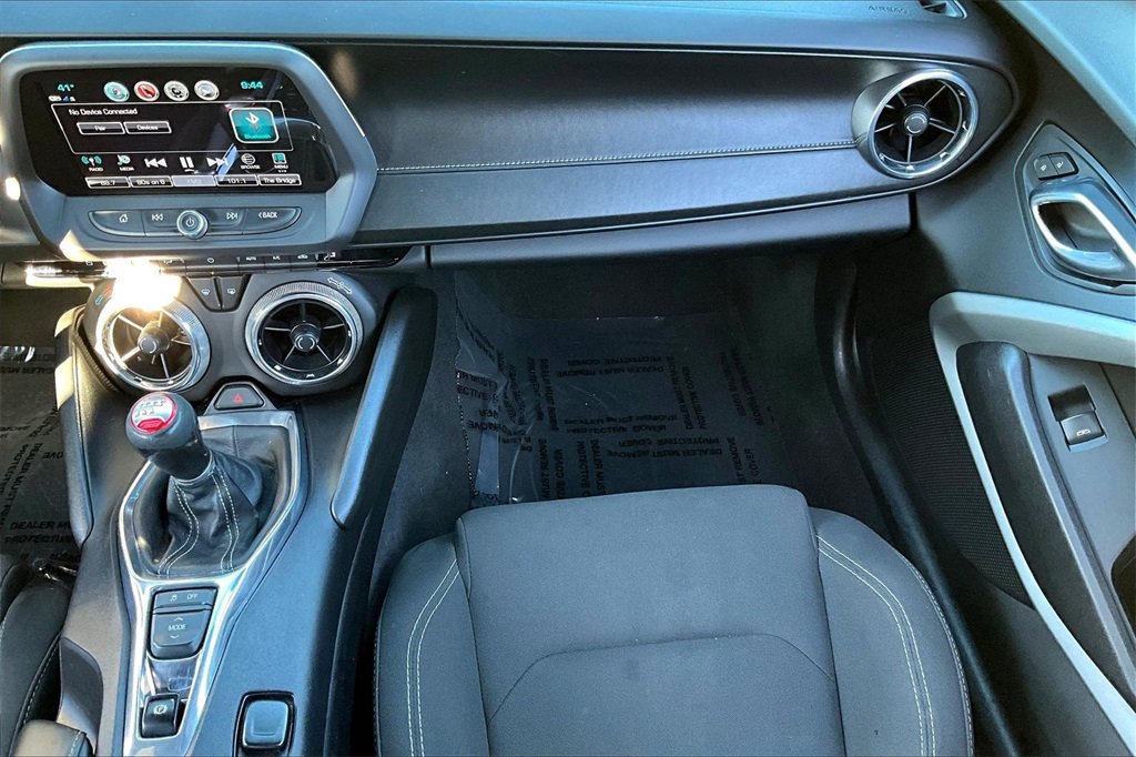 Used 2018 Chevrolet Camaro SS image 27