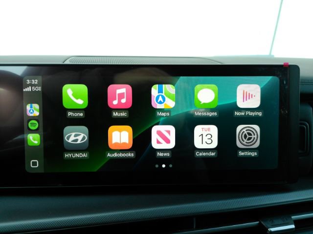 Used 2024 Hyundai Santa Fe SEL FWD image 9