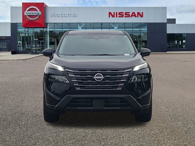 New 2026 Nissan Rogue SV AWD/4WD image 2