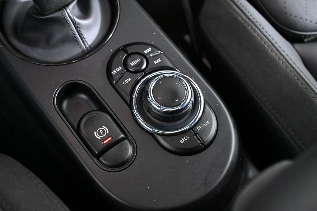 Used 2024 MINI Cooper SE image 21