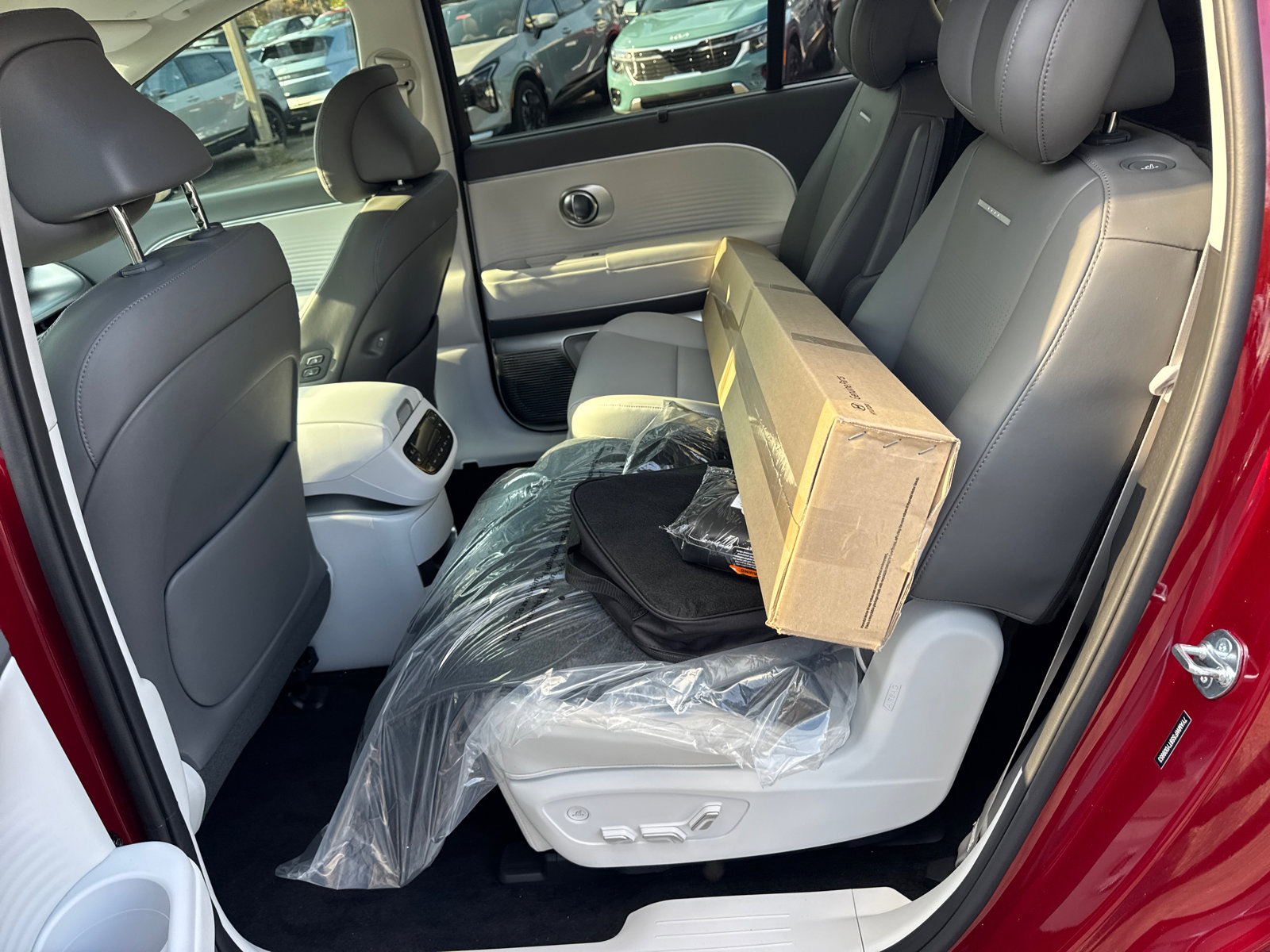 New 2026 Hyundai Ioniq 9 Limited image 12