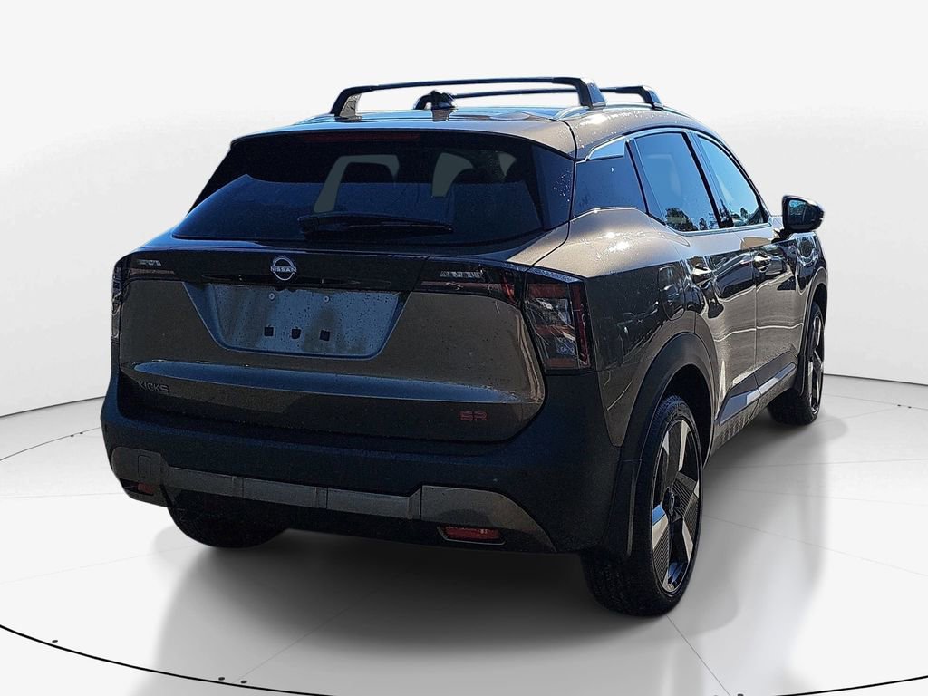 New 2026 Nissan Kicks SR w/ SR Premium Package FWD image 5