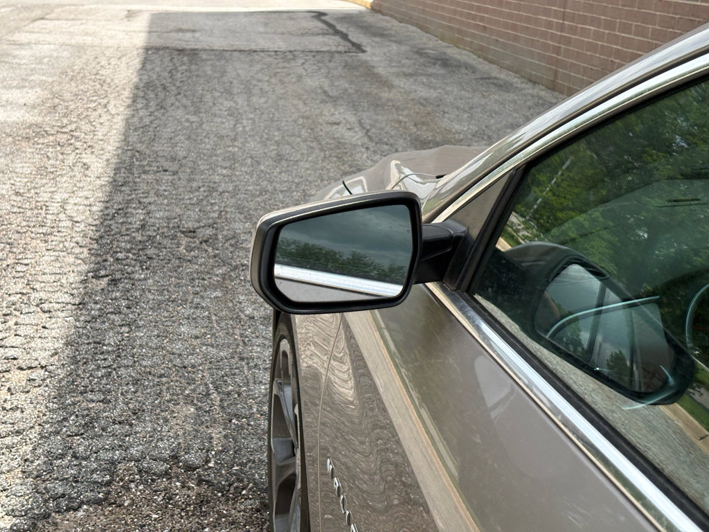 Used 2023 Chevrolet Malibu LT FWD image 15
