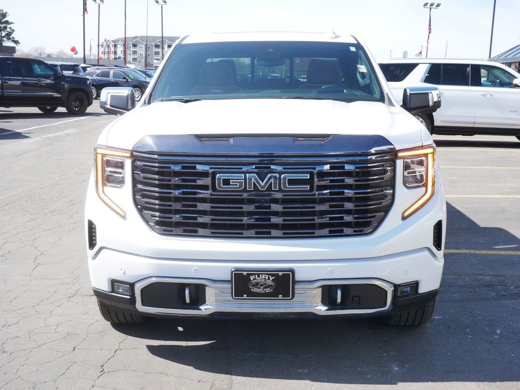 Used 2024 GMC Sierra 1500 Denali Ultimate AWD/4WD image 3