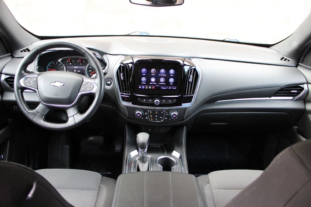 Used 2022 Chevrolet Traverse LT FWD image 42