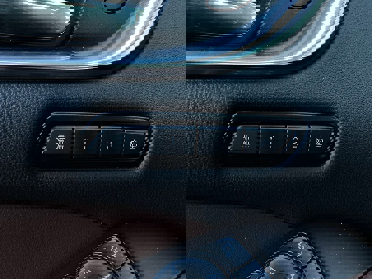 Used 2018 Buick Enclave Avenir w/ Avenir Technology Package image 25