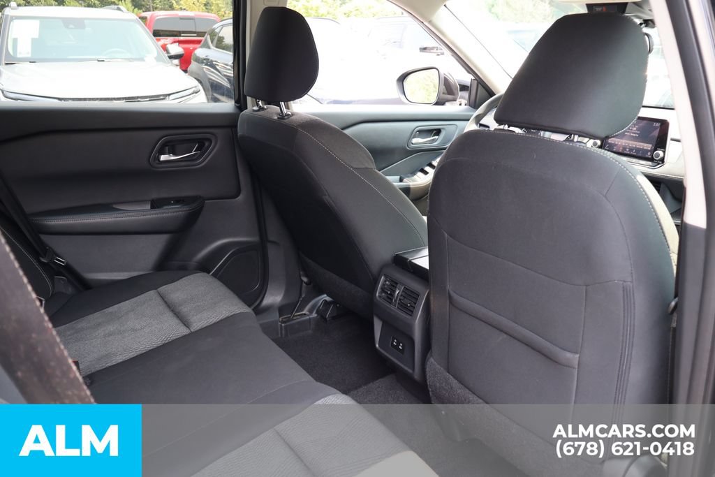 Used 2024 Nissan Rogue SV FWD image 23
