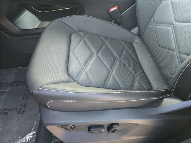 Used 2025 Volkswagen Atlas SE FWD image 19