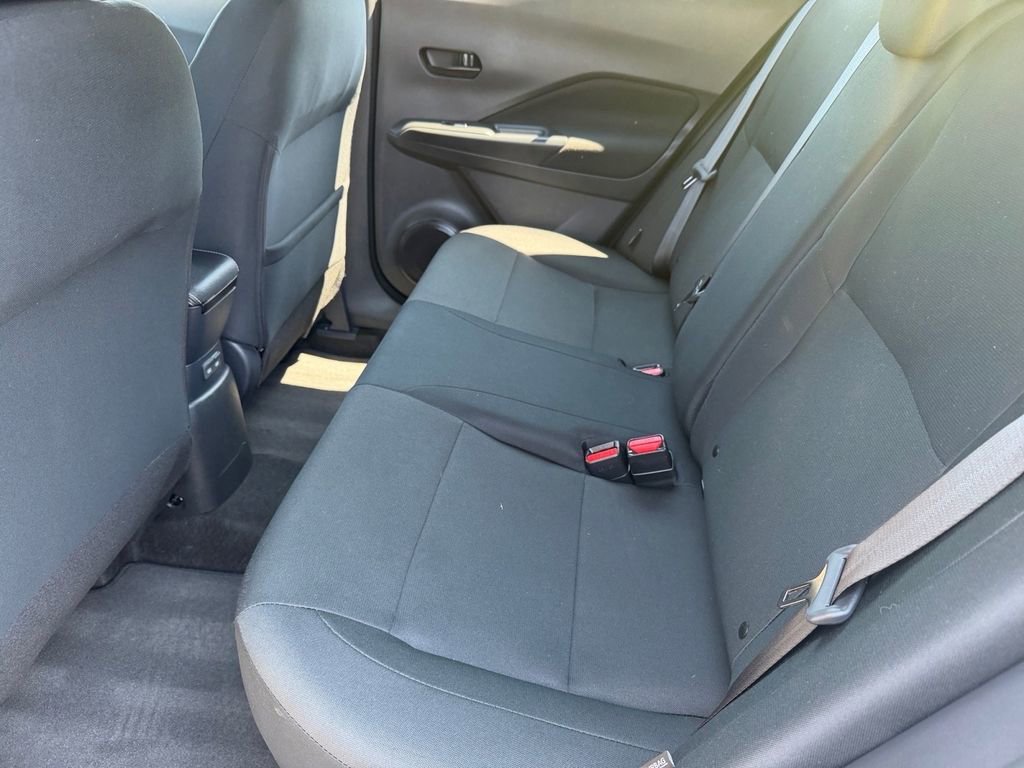 Used 2025 Nissan Kicks Play S image 12