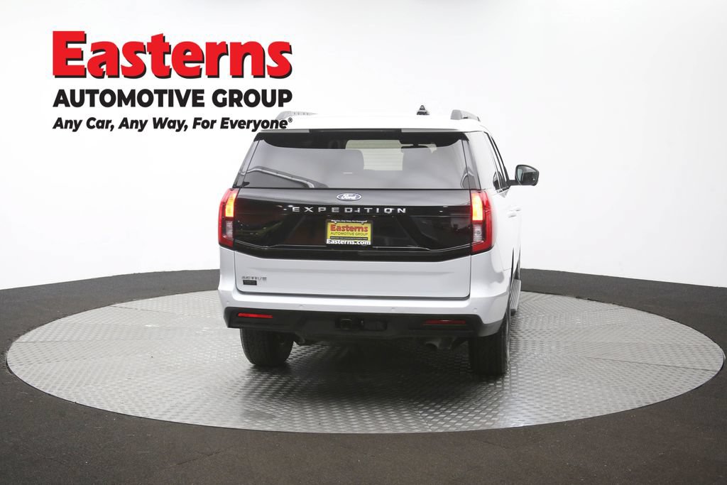 Used 2025 Ford Expedition Active AWD/4WD image 38