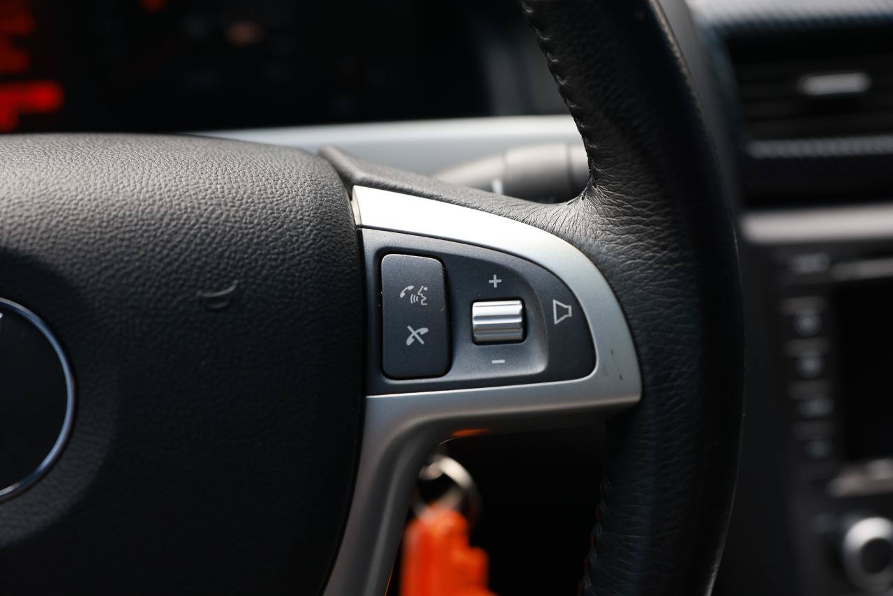 Used 2009 Pontiac G8 GT w/ Premium Package RWD image 29
