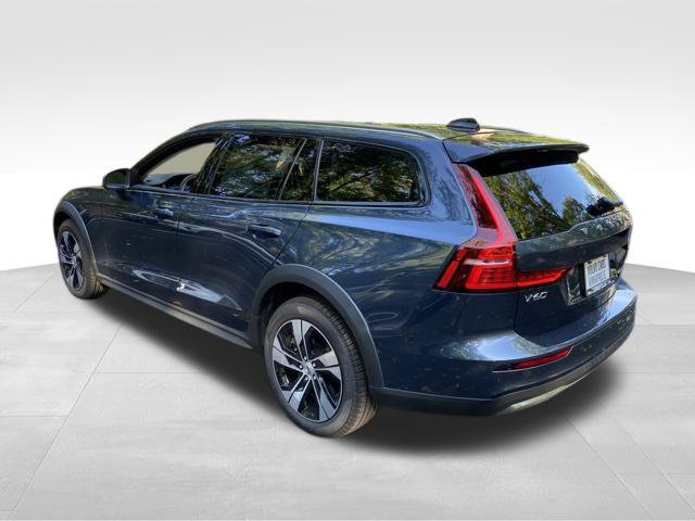 New 2026 Volvo V60 B5 Cross Country Plus w/ Climate Package AWD/4WD image 5