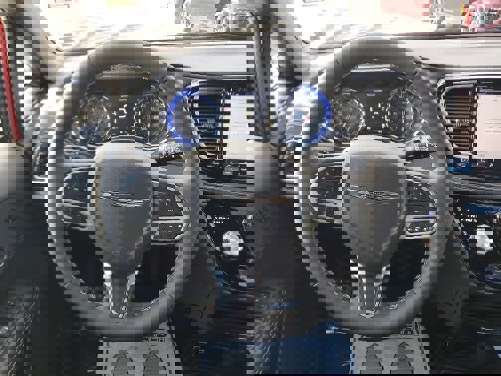 New 2026 Chrysler Pacifica Select image 18