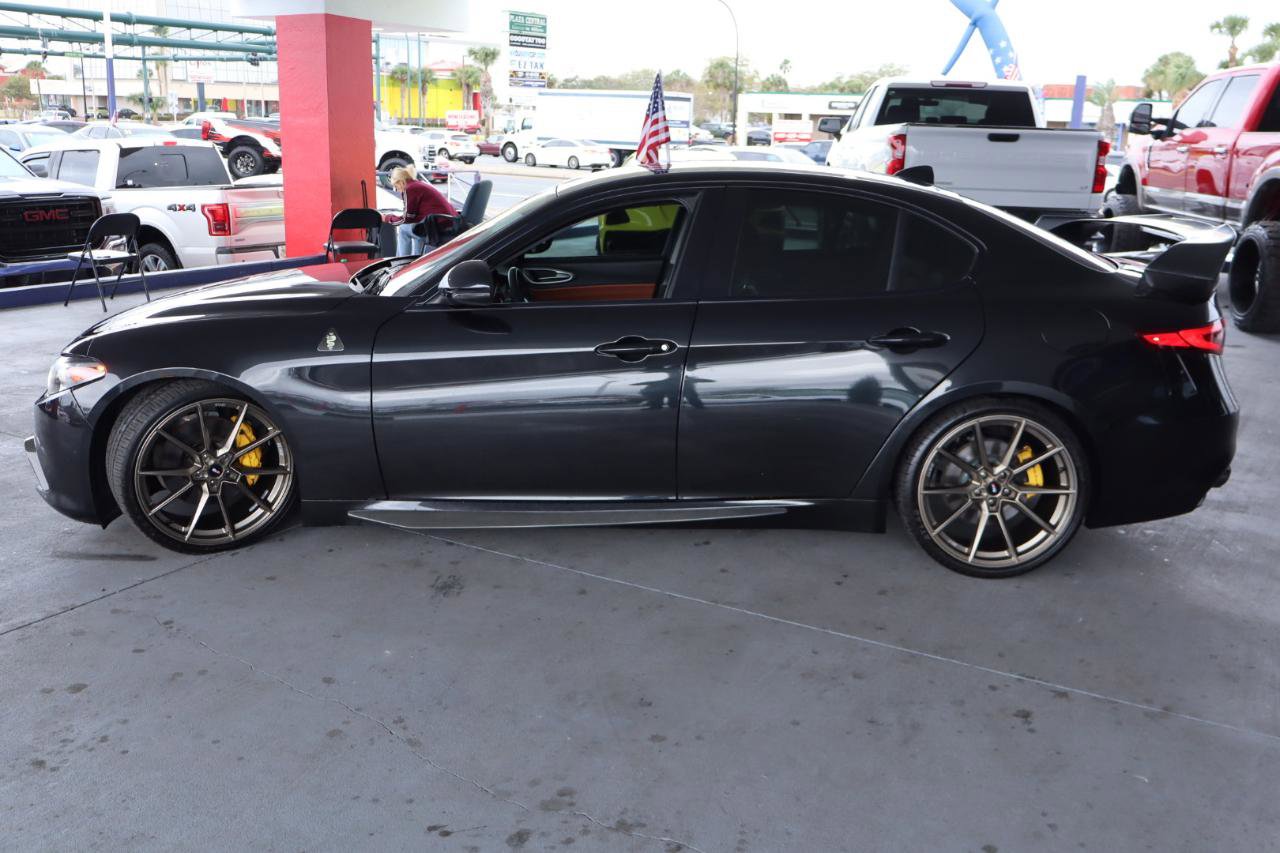 Used 2019 Alfa Romeo Giulia Ti Sport w/ Quick Order Package 22U Sport image 8