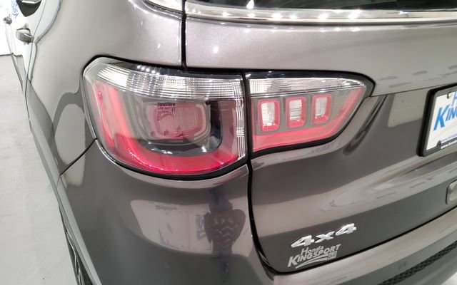 Used 2022 Jeep Compass Limited image 9