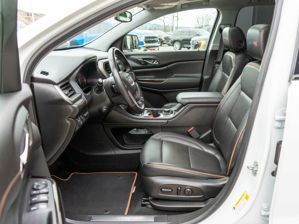 Used 2021 GMC Acadia AT4 w/ Technology Package image 11